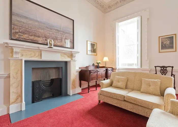 Henrietta Centre Dublino