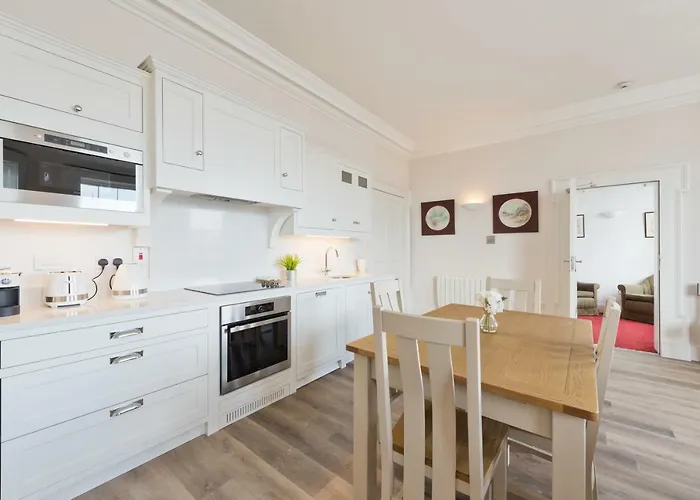 Henrietta Centre Dublino