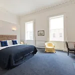 Apartment Henrietta Centre