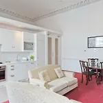 Henrietta Centre Apartment Dublin