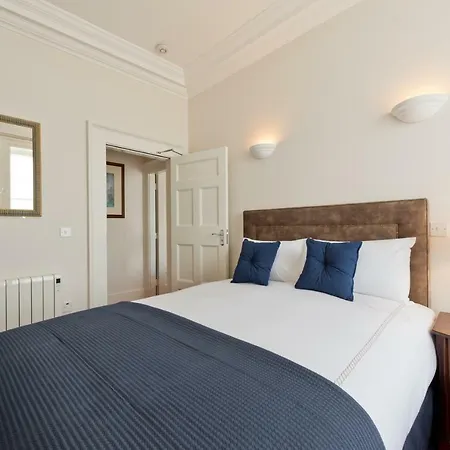Henrietta Centre Apartman