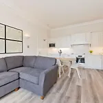 Henrietta Centre Appartamento