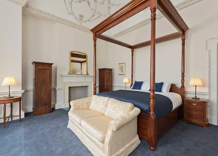 Henrietta Centre * Dublin