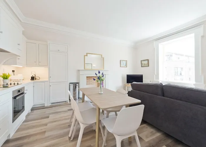 Henrietta Centre Apartment Dublin