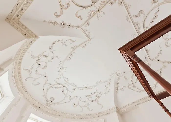 Henrietta Centre Apartament *